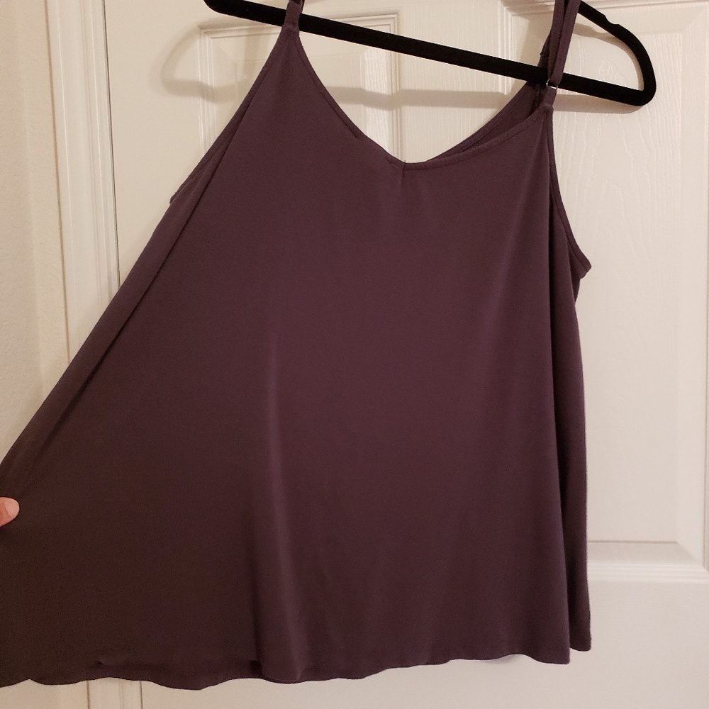 Torrid Feather Print Gray Swing Tank Top - Picture 5 of 8